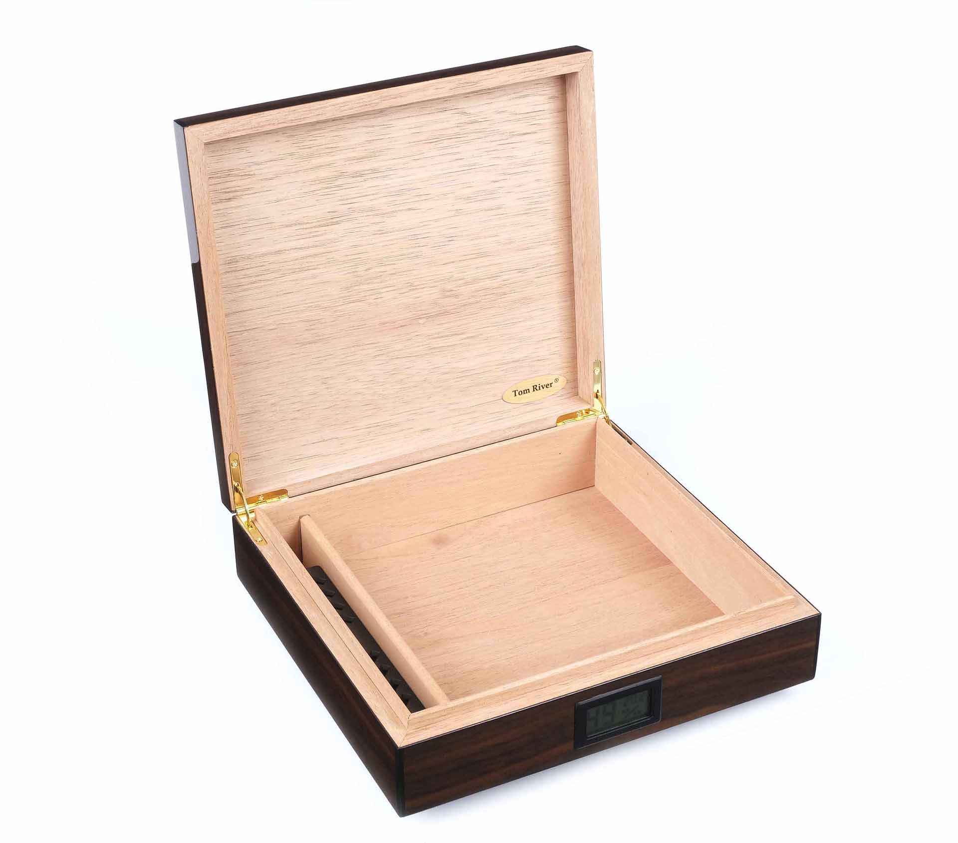 Хьюмидор Tom River на 25 сигар, Орех 561-014 preview