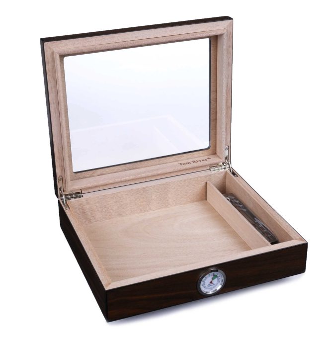 Хьюмидор Tom River со стеклом на 30 сигар, Орех 561-132 preview